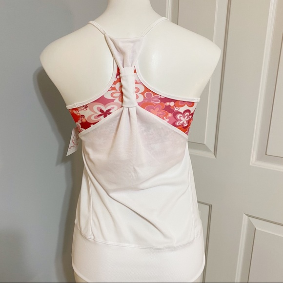 ENA Yoga Apparel Eva Tank - Picture 5 of 6